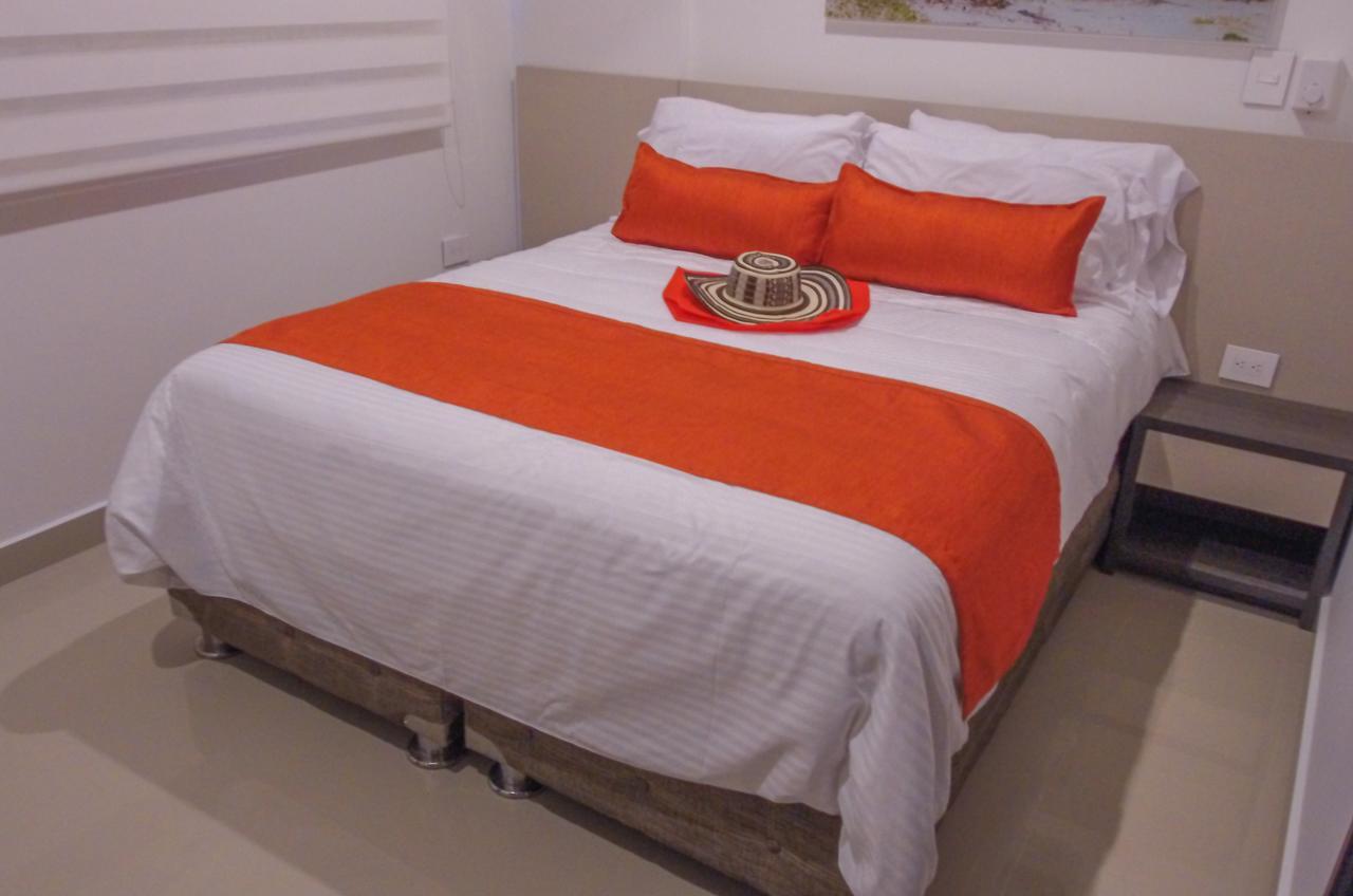 Hotel Poblado Ковеньяс Экстерьер фото