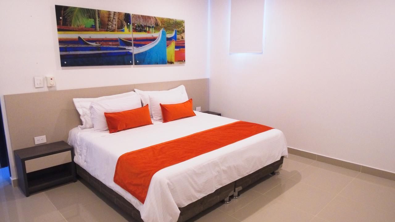 Hotel Poblado Ковеньяс Экстерьер фото